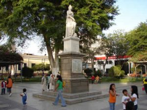 plaza_de_armas_de_piura_03